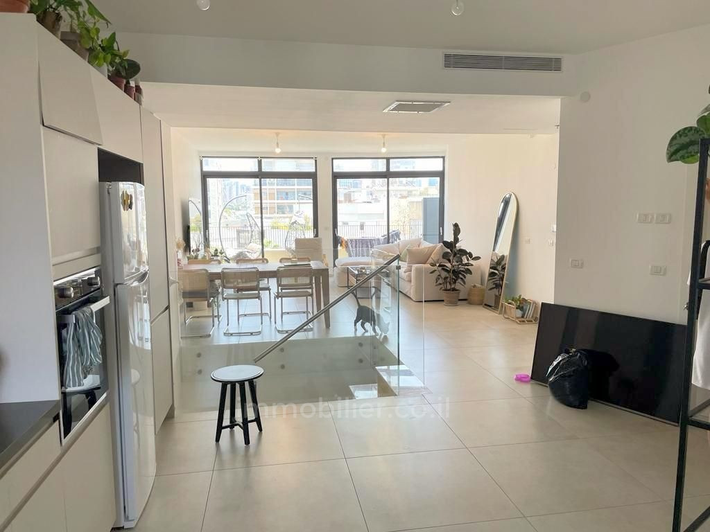 Duplex 4 cômodos Tel Aviv Centro da cidade 457-IBL-1138