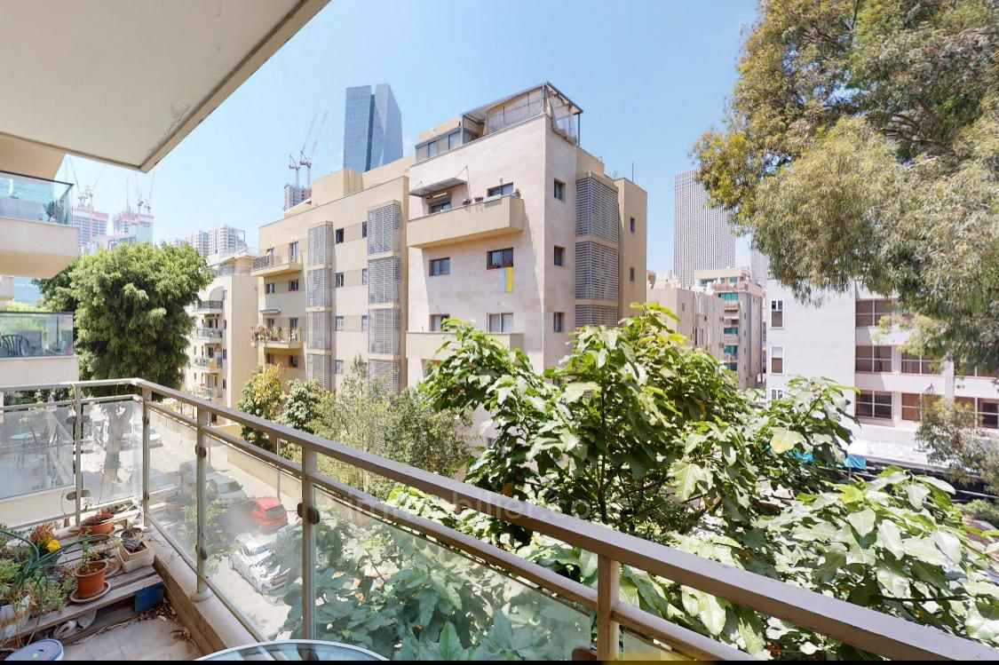 Apartamento 5 cômodos Tel Aviv Montifiory 457-IBL-1143