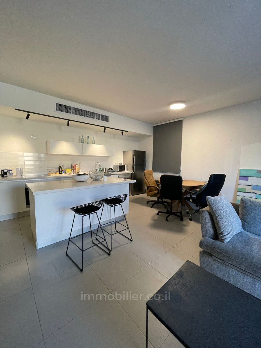 Apartamento 4 cômodos Tel Aviv Centro da cidade 457-IBL-1151