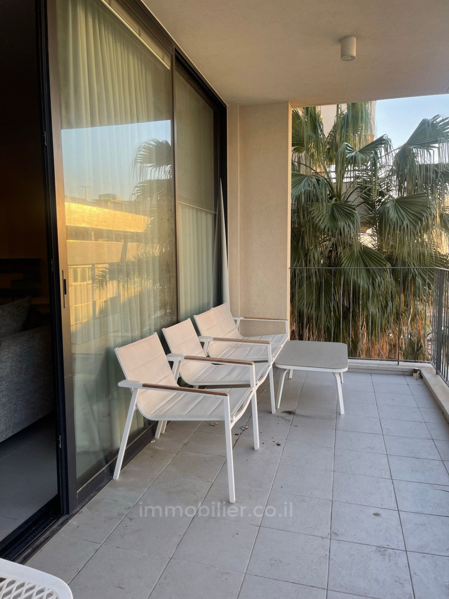 Apartamento 4 cômodos Tel Aviv Centro da cidade 457-IBL-1151