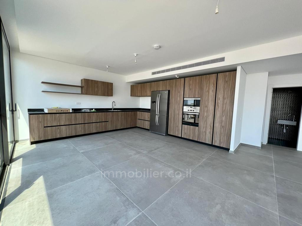 Duplex-Cobertura 4 cômodos Tel Aviv Kerem Hatemanim 457-IBL-1158