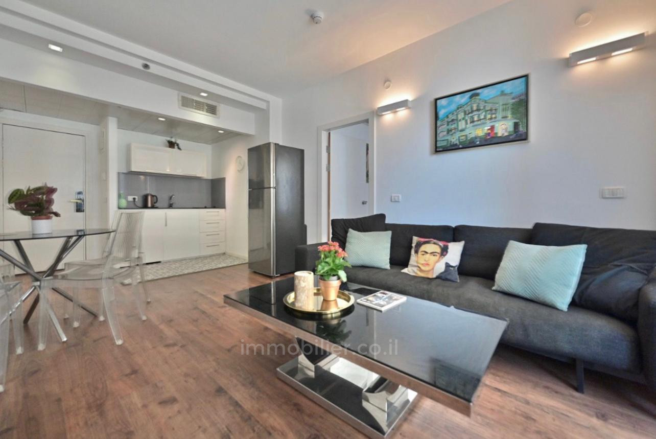 Apartamento 2 cômodos Tel Aviv Primeira linha de mar 457-IBL-1159