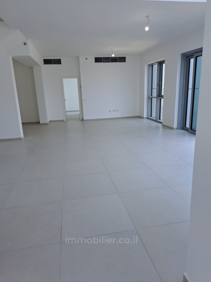 Duplex 6 cômodos Tel Aviv Kohav Hazafon 457-IBL-1164