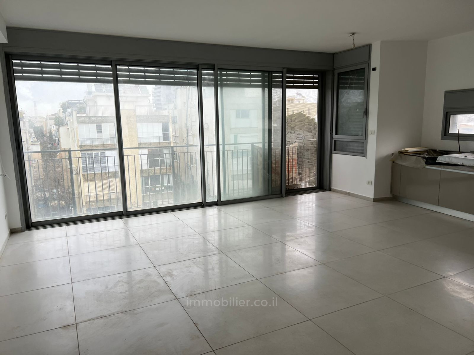 Apartamento 4 cômodos Tel Aviv Hatsafon hayachan 457-IBL-1166