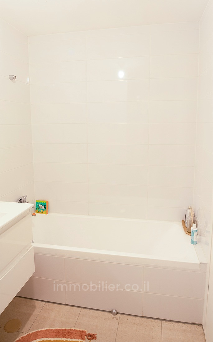 Apartamento 3 cômodos Tel Aviv Florentine 457-IBL-1174