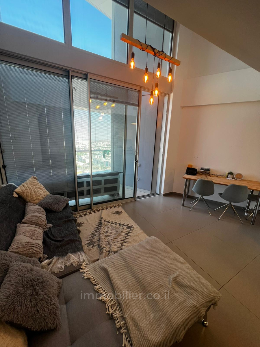 Duplex 4 cômodos Tel Aviv Centro da cidade 457-IBL-1177