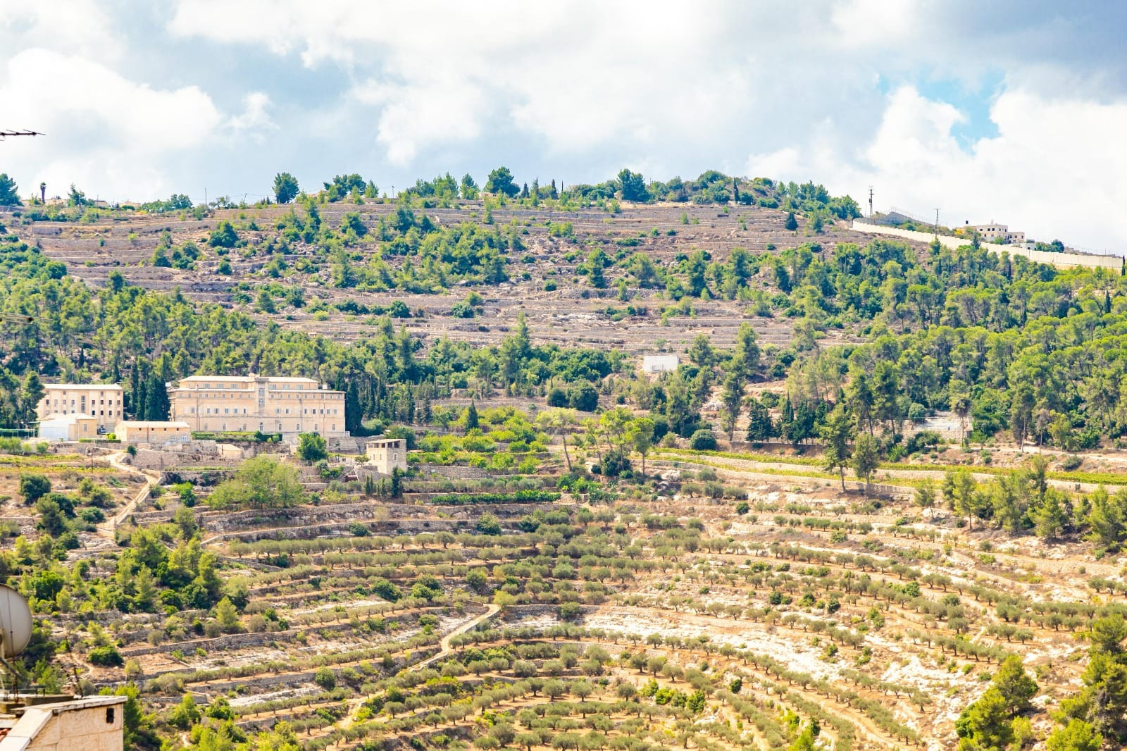 Apartamento 7 cômodos Jerusalém Gilo 457-IBL-1191