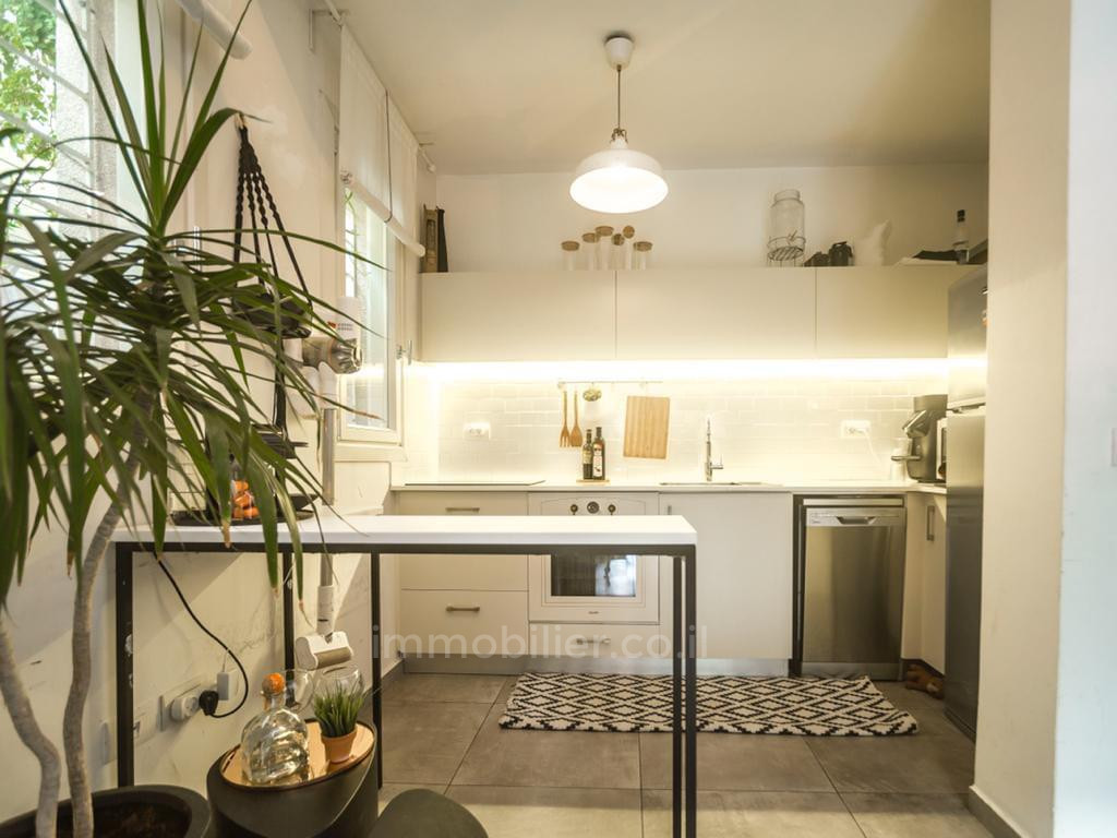 Apartamento 2 cômodos Tel Aviv Centro da cidade 457-IBL-1203