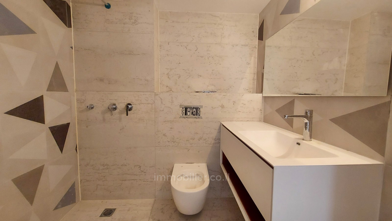 Duplex-Cobertura 3 cômodos Tel Aviv Florentine 457-IBL-1210