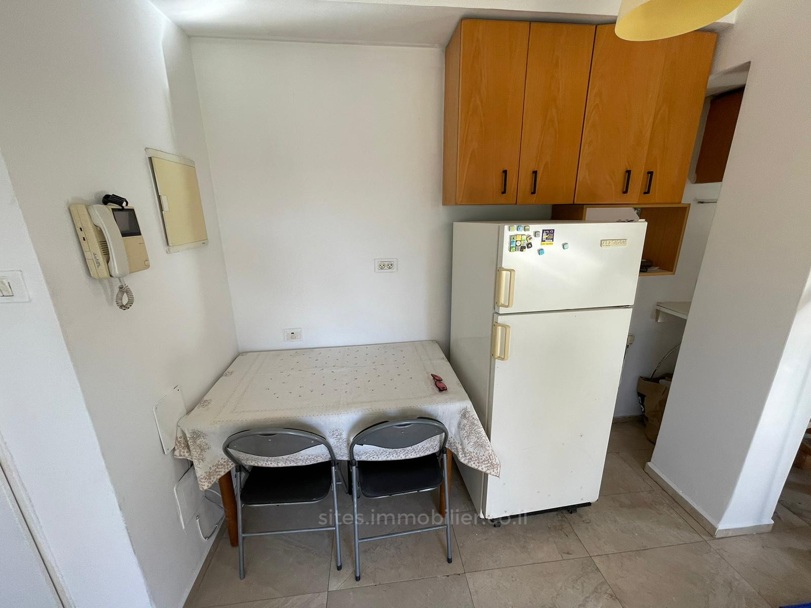 Apartamento 3 cômodos Tel Aviv Dizengof 457-IBL-1212