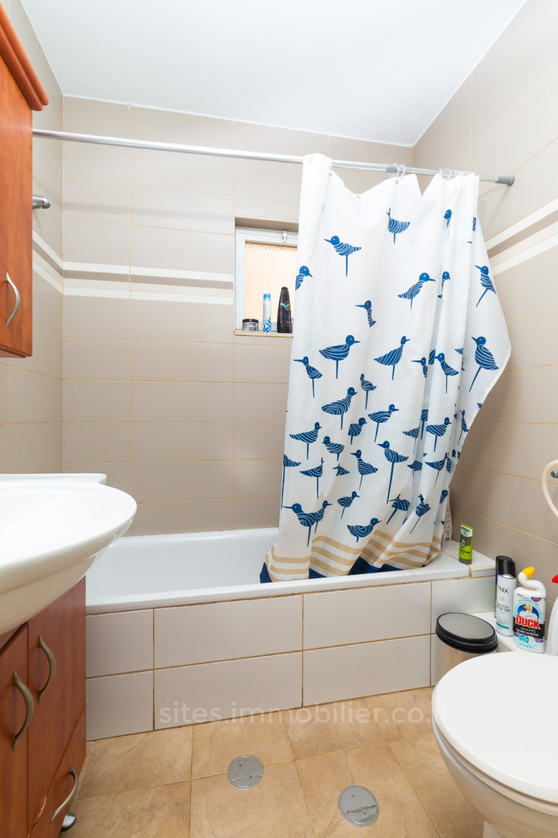 Apartamento 4 cômodos Jerusalém Gilo 457-IBL-1219