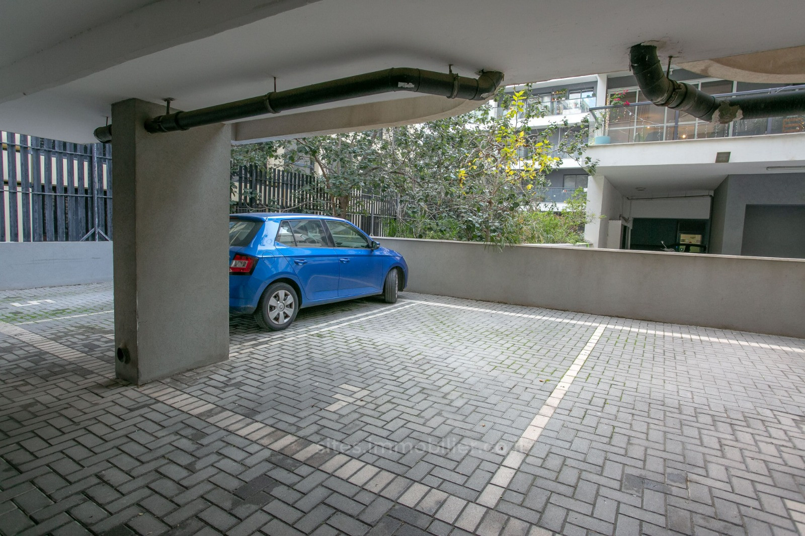 Apartamento 2 cômodos Tel Aviv Montifiory 457-IBL-1220