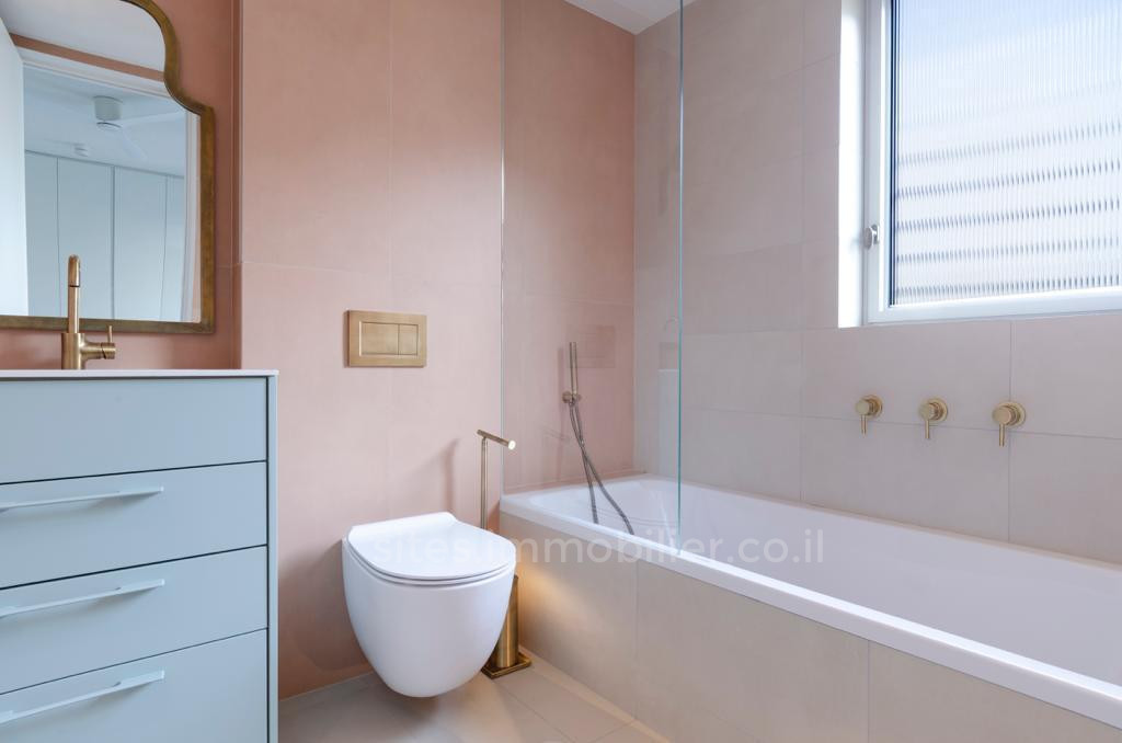 Apartamento 4 cômodos Tel Aviv Kikar Hamedina 457-IBL-1227