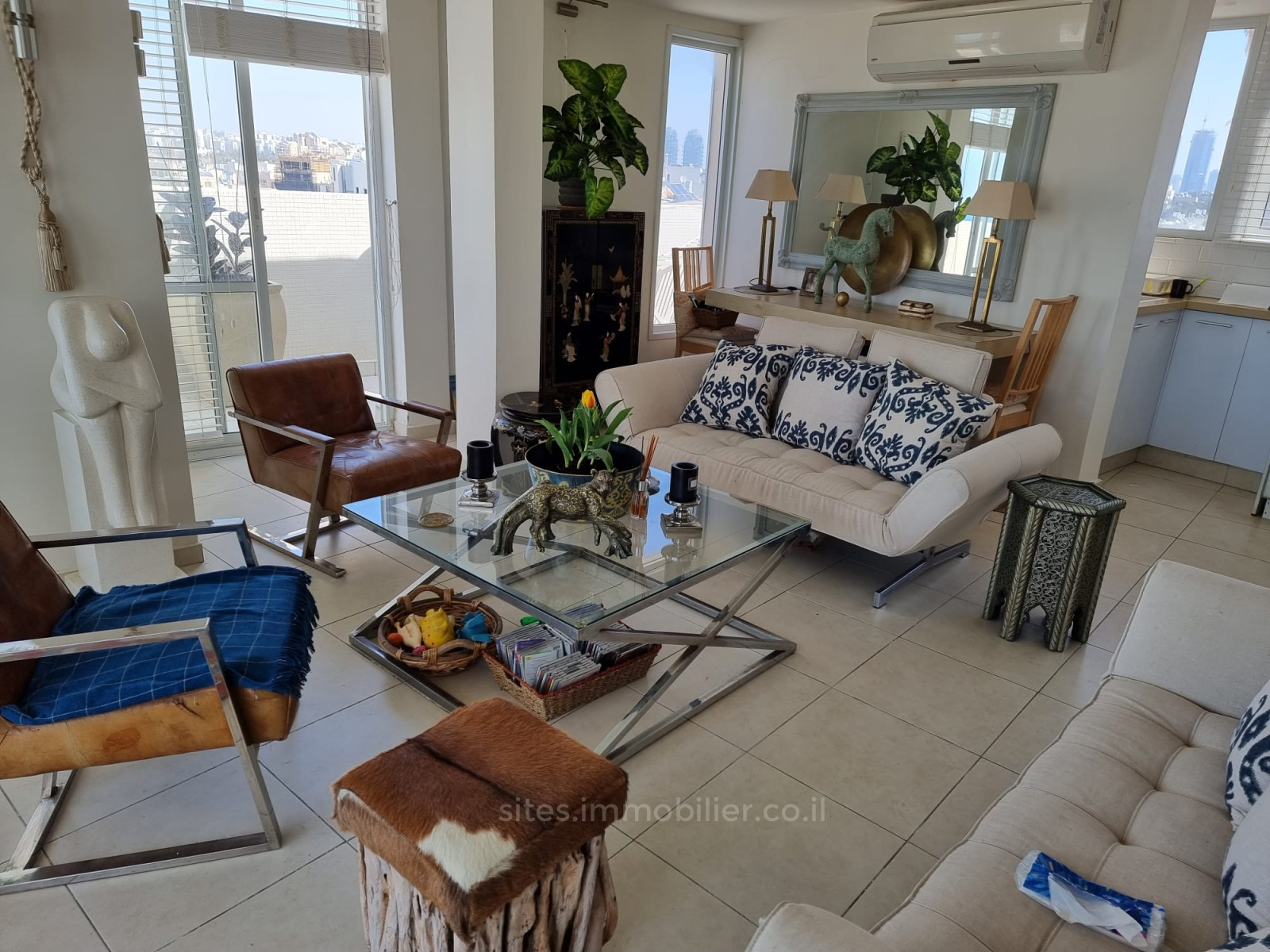 Duplex-Cobertura 3 cômodos Tel Aviv Hatsafon hayachan 457-IBL-1228