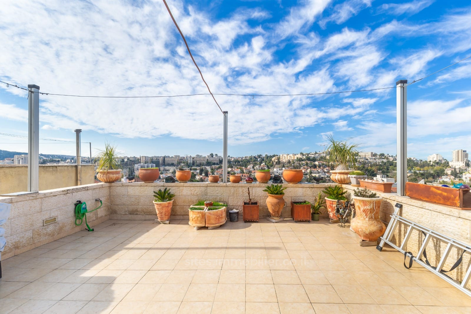 Casarão 3 cômodos Jerusalém Kiryat Yovel 457-IBL-1230