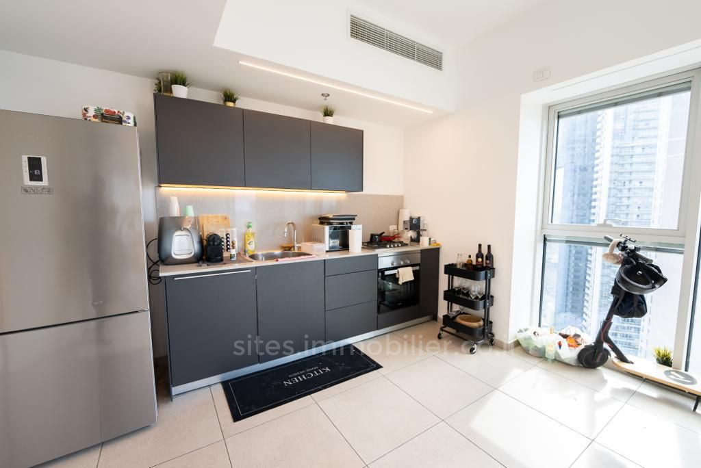 Apartamento 3 cômodos Tel Aviv Centro da cidade 457-IBL-1243