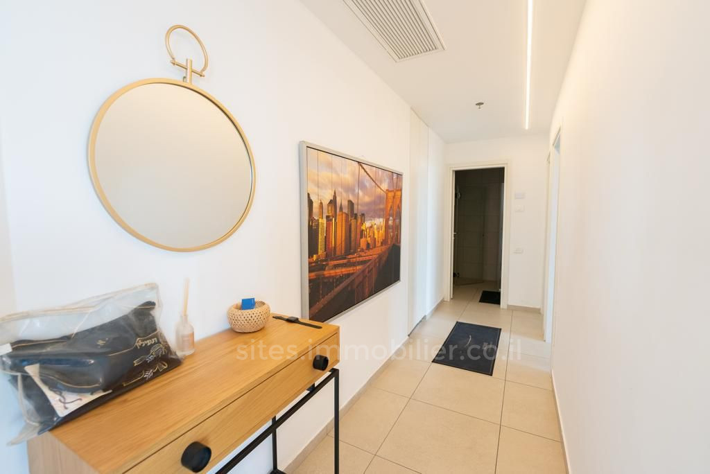 Apartamento 3 cômodos Tel Aviv Centro da cidade 457-IBL-1243