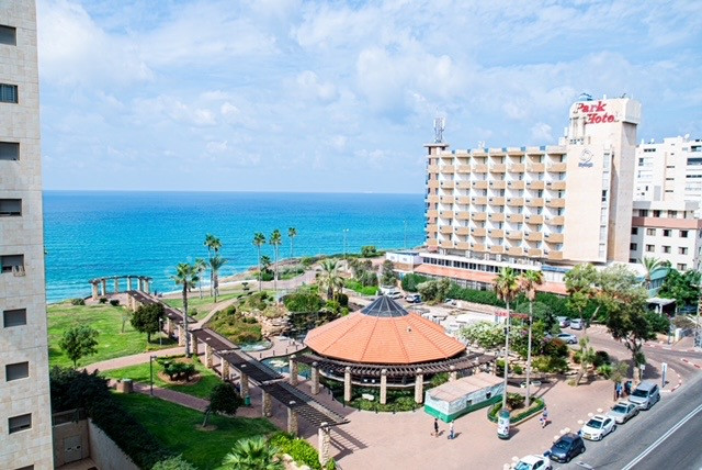 Apartamento 4 cômodos Netanya Kikar 457-IBL-1246