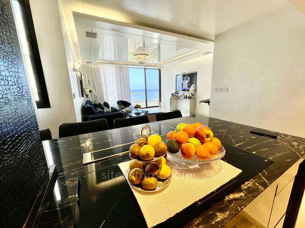 Apartamento 4 cômodos Netanya Kikar 457-IBL-1246