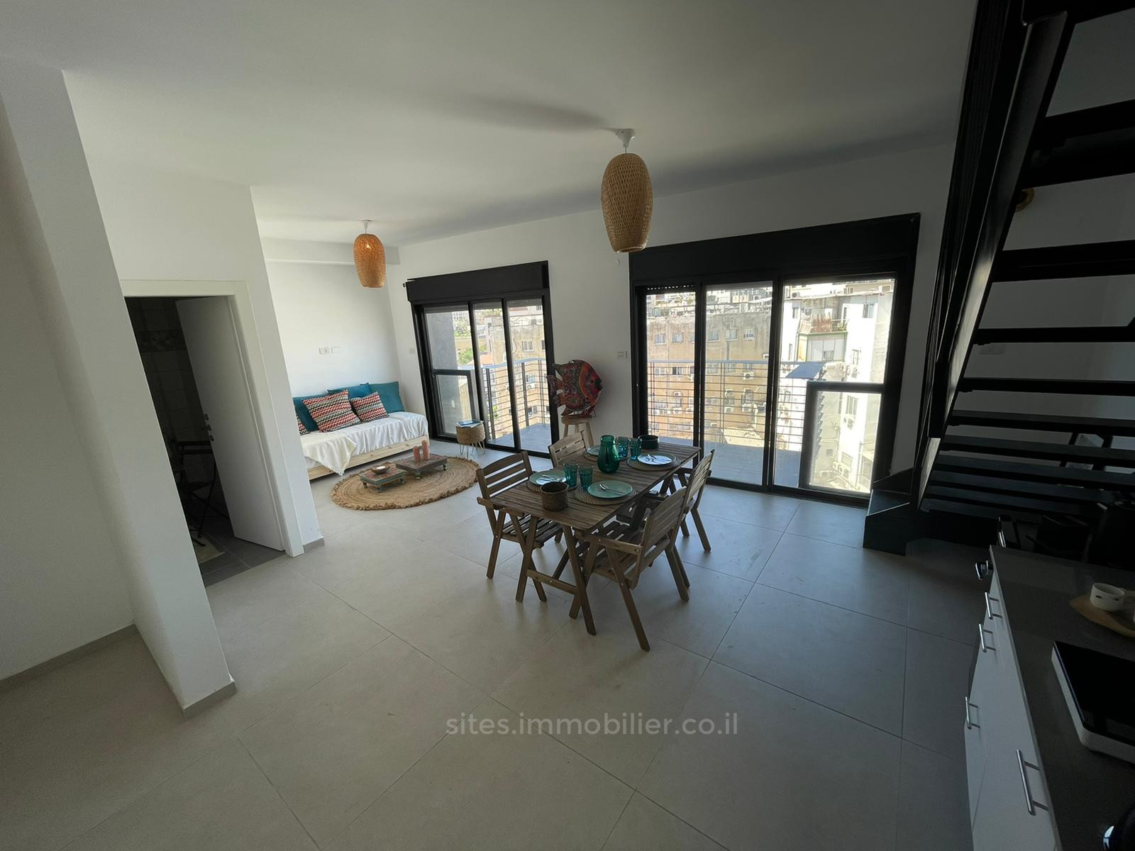 Duplex 3 cômodos Tel Aviv Florentine 457-IBL-1266