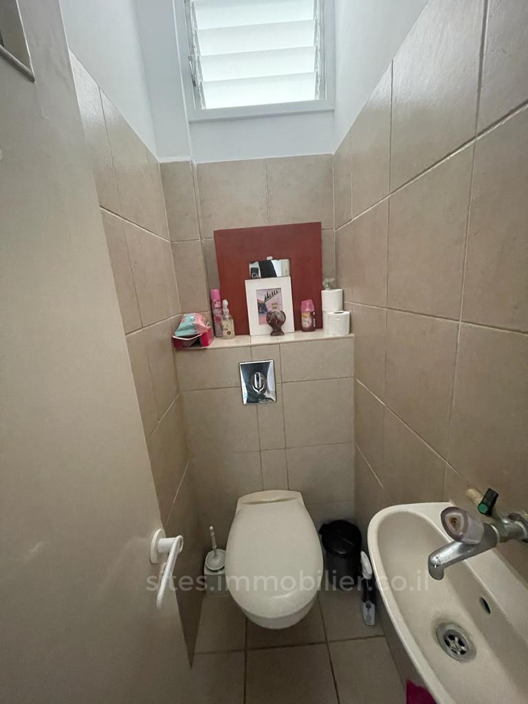 Apartamento 3 cômodos Netanya Centro da cidade 457-IBL-1280