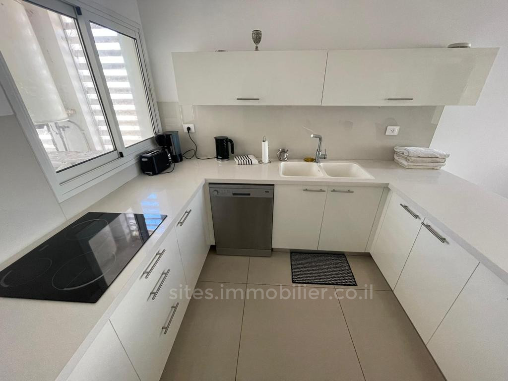 Apartamento 5 cômodos Netanya Kikar 457-IBL-1282