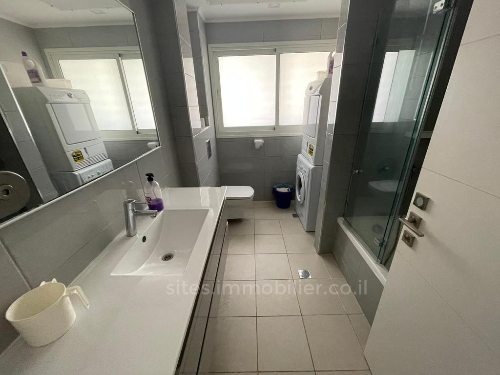 Apartamento 5 cômodos Netanya Kikar 457-IBL-1282