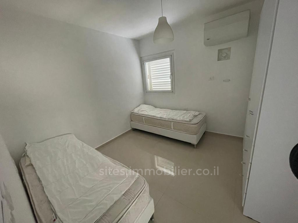 Apartamento 5 cômodos Netanya Kikar 457-IBL-1282