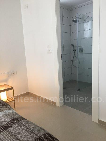 Apartamento 5 cômodos Netanya Kikar 457-IBL-1282