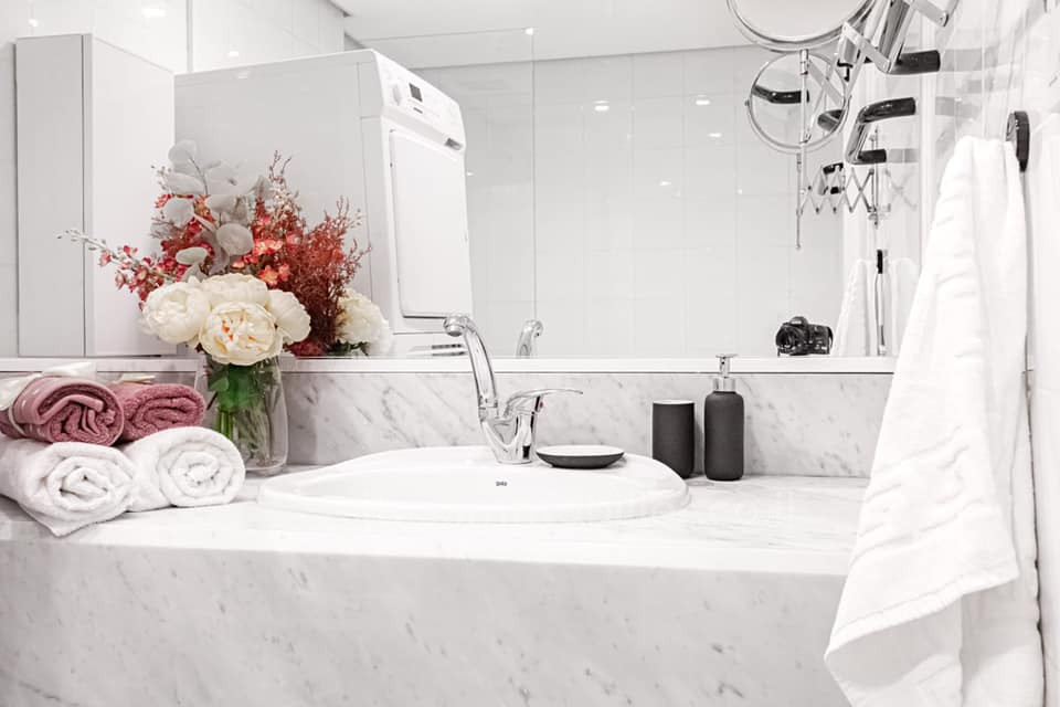 Apartamento 3 cômodos Tel Aviv Primeira linha de mar 457-IBL-1292