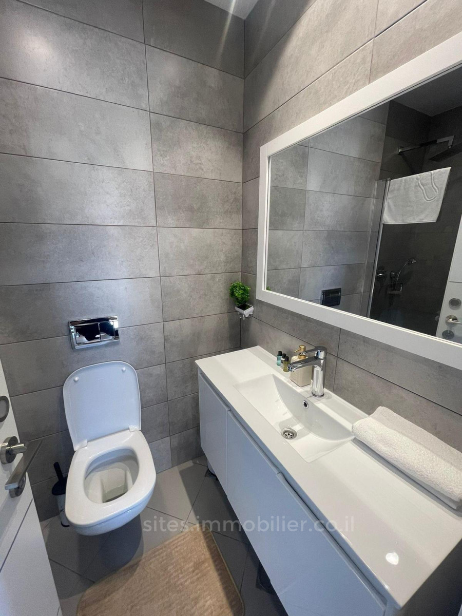 Apartamento 3 cômodos Tel Aviv Kerem Hatemanim 457-IBL-1293