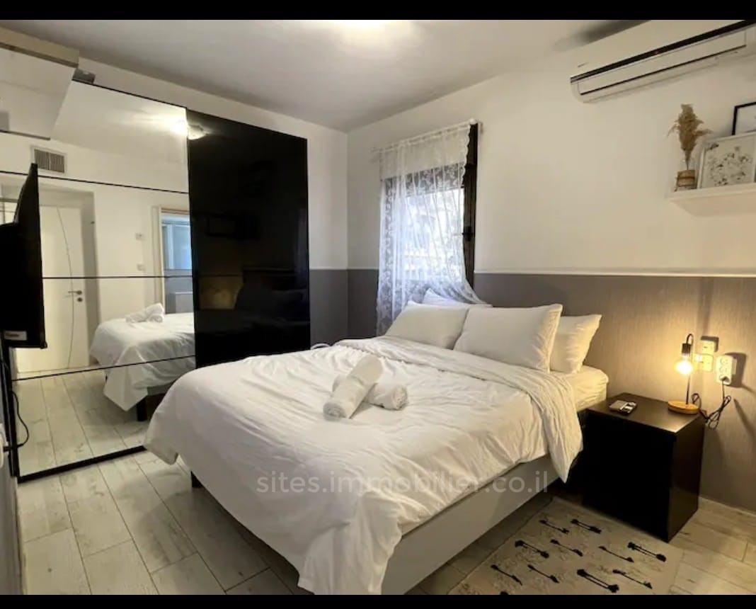 Apartamento 3 cômodos Tel Aviv Primeira linha de mar 457-IBL-1294