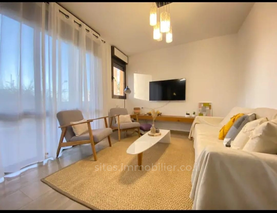 Apartamento 3 cômodos Tel Aviv Primeira linha de mar 457-IBL-1294