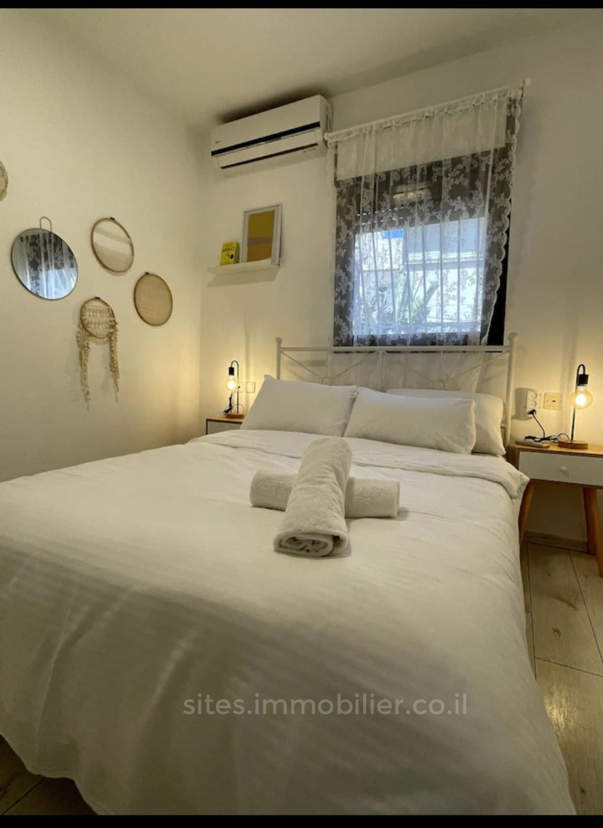 Apartamento 3 cômodos Tel Aviv Primeira linha de mar 457-IBL-1294