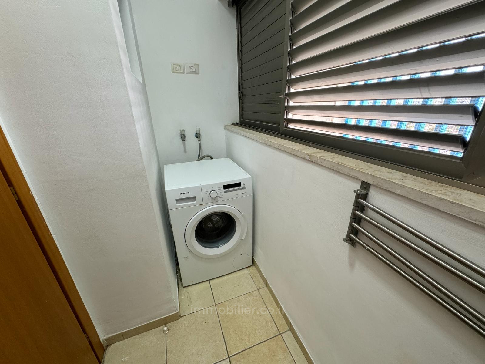 Apartamento 4 cômodos Netanya Kikar 457-IBL-1310