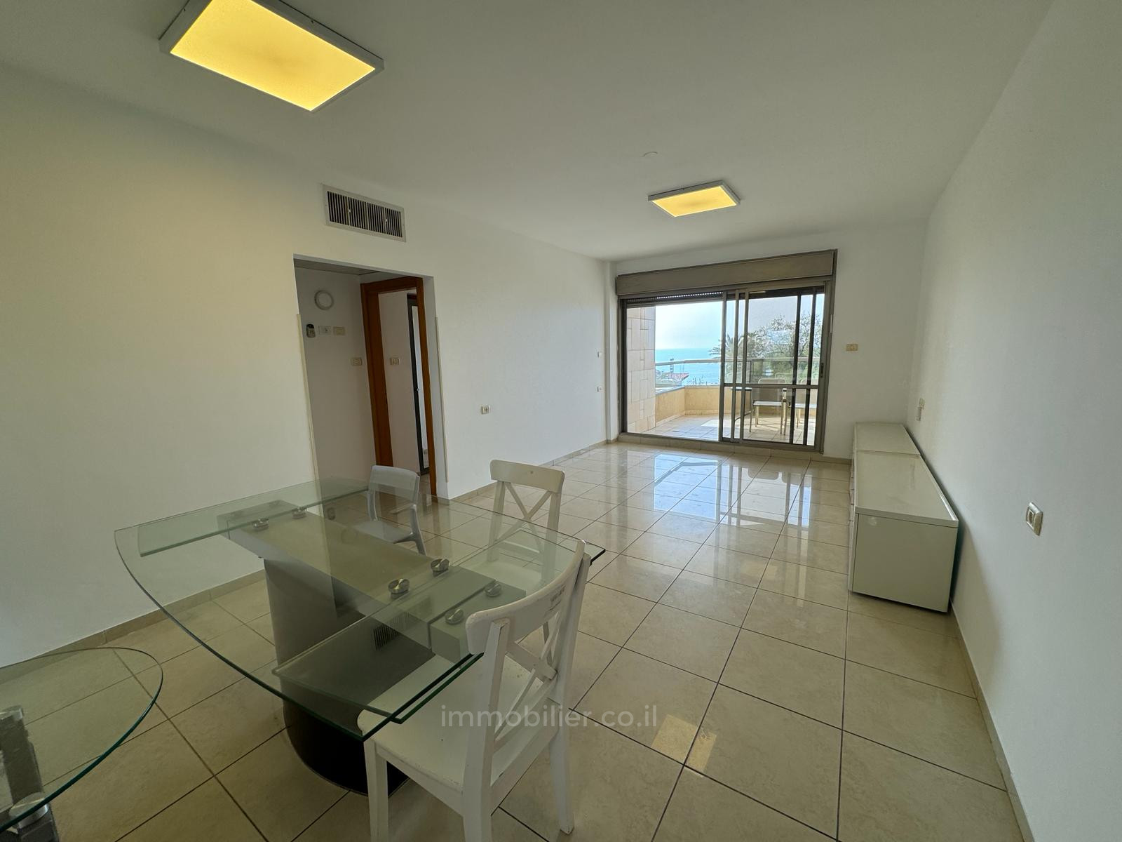 Apartamento 4 cômodos Netanya Kikar 457-IBL-1310