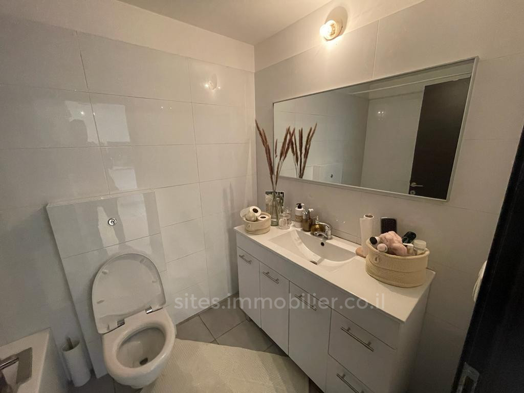 Apartamento 2 cômodos Tel Aviv Rothshild 457-IBL-1311