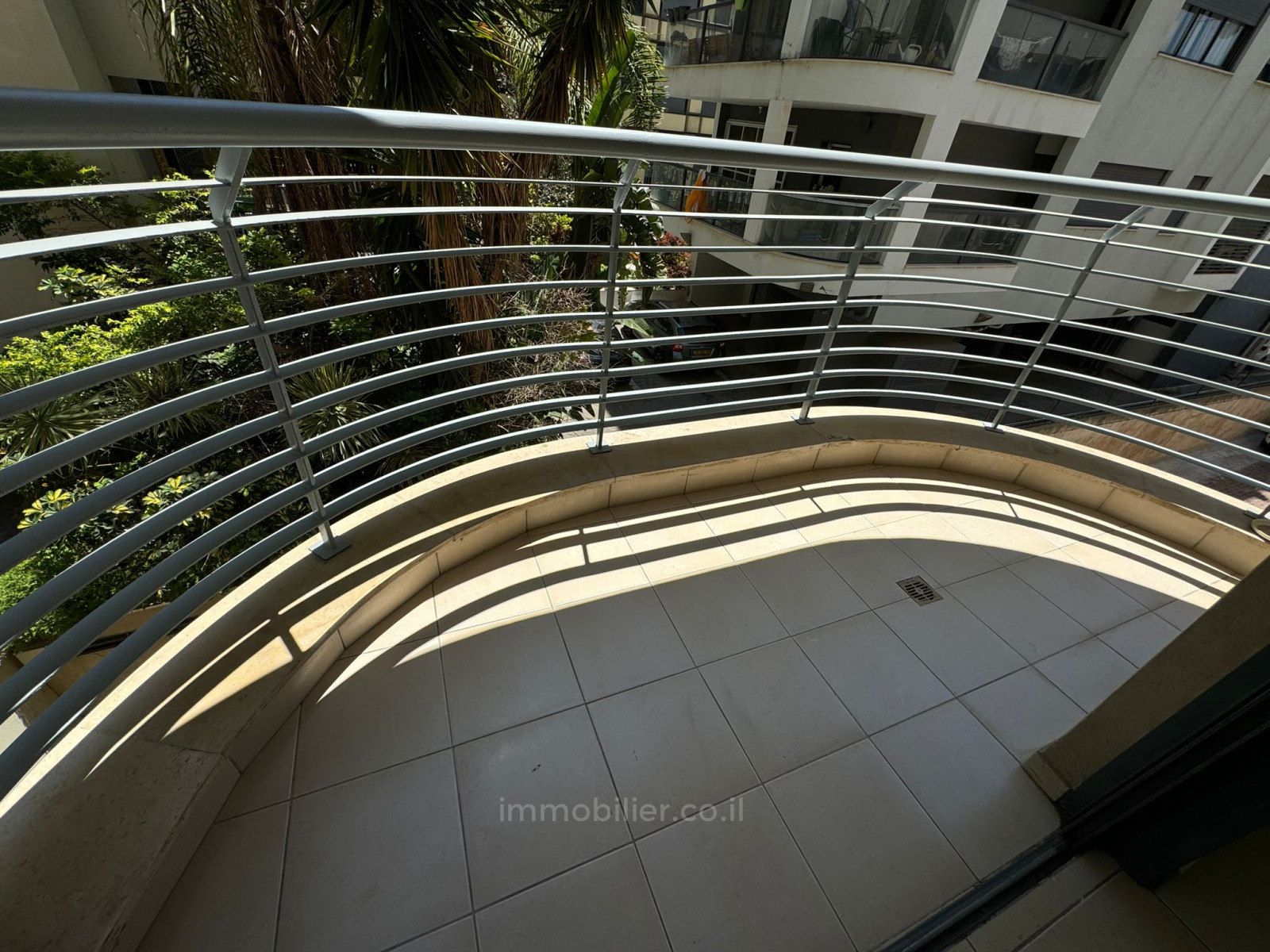 Apartamento 2 cômodos Tel Aviv Montifiory 457-IBL-1312