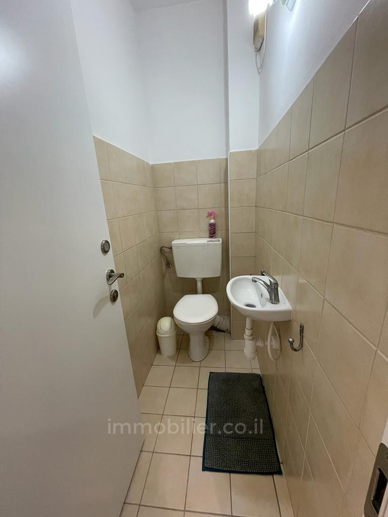 Apartamento 4 cômodos Netanya Kiriat Hasharon 457-IBL-1320