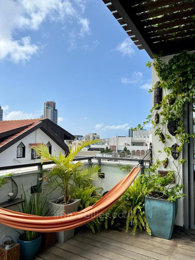 Duplex-Cobertura 5 cômodos Tel Aviv Kerem Hatemanim 457-IBL-1328