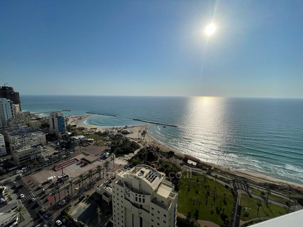Apartamento 6 cômodos Netanya Kikar 457-IBL-1329