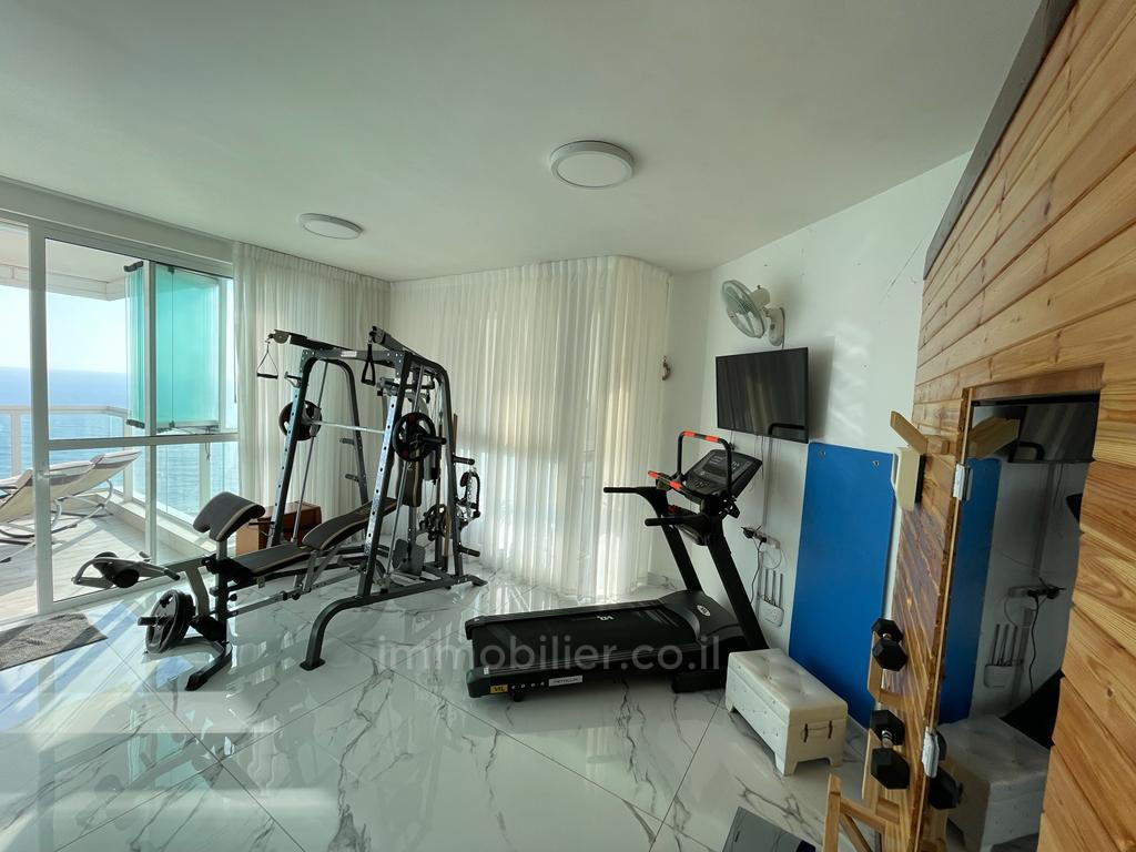 Apartamento 6 cômodos Netanya Kikar 457-IBL-1332