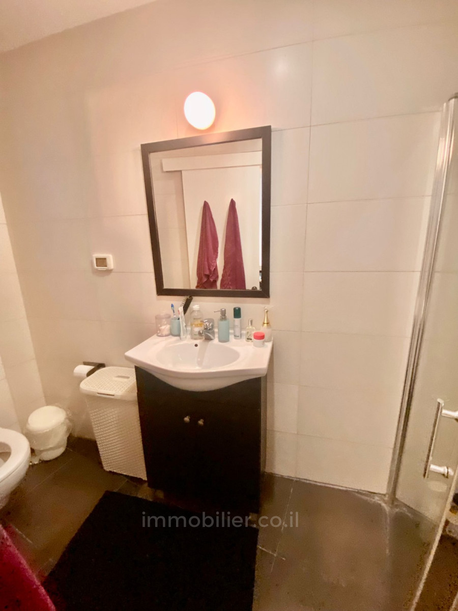 Apartamento 2 cômodos Tel Aviv Região marítima 457-IBL-1341