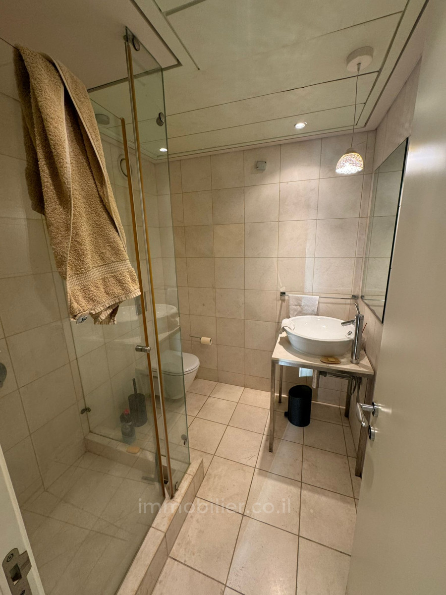 Apartamento 3.5 cômodos Tel Aviv Park Tzameret 457-IBL-1345