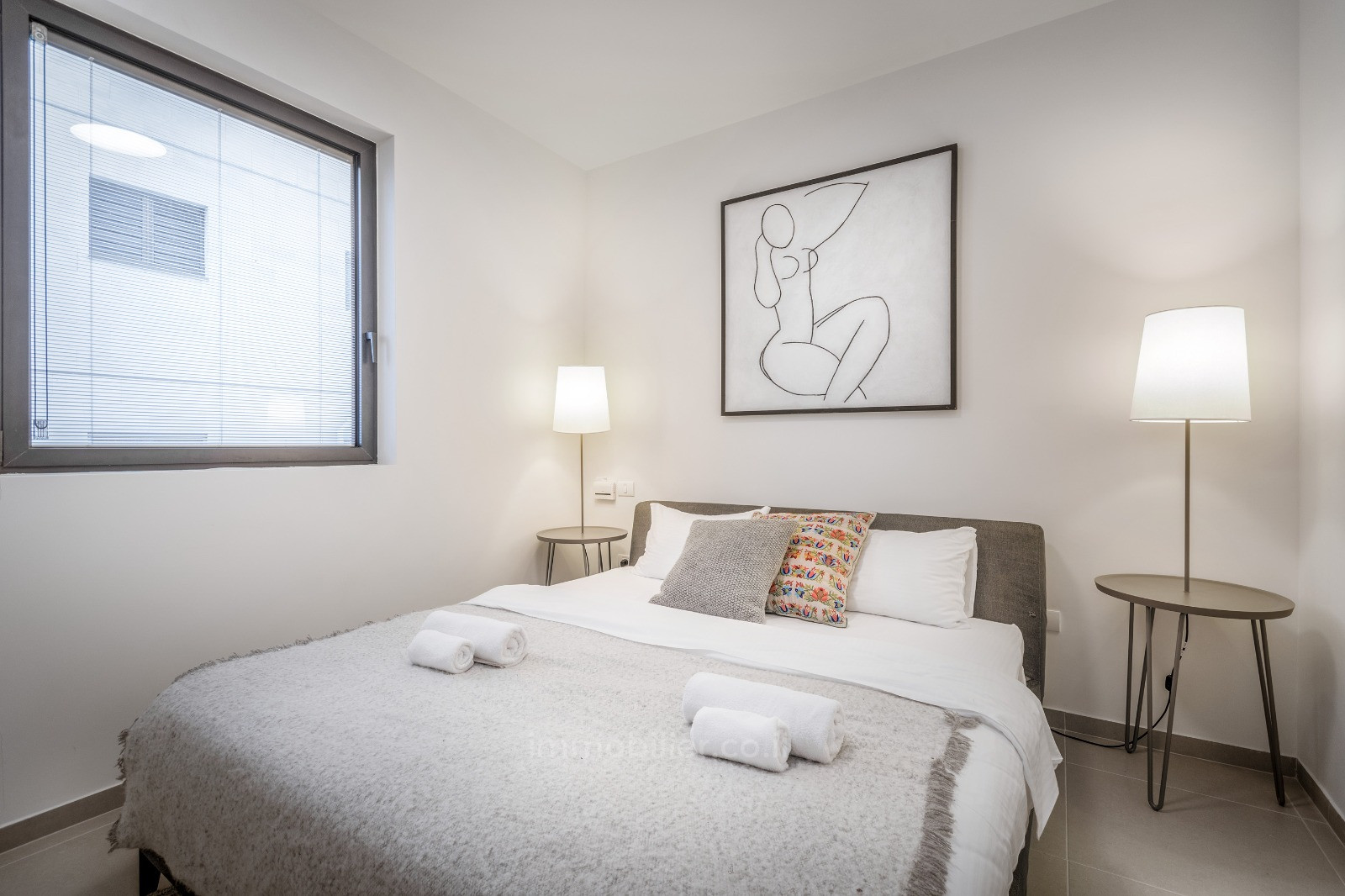 Apartamento 3 cômodos Tel Aviv Centro da cidade 457-IBL-1348