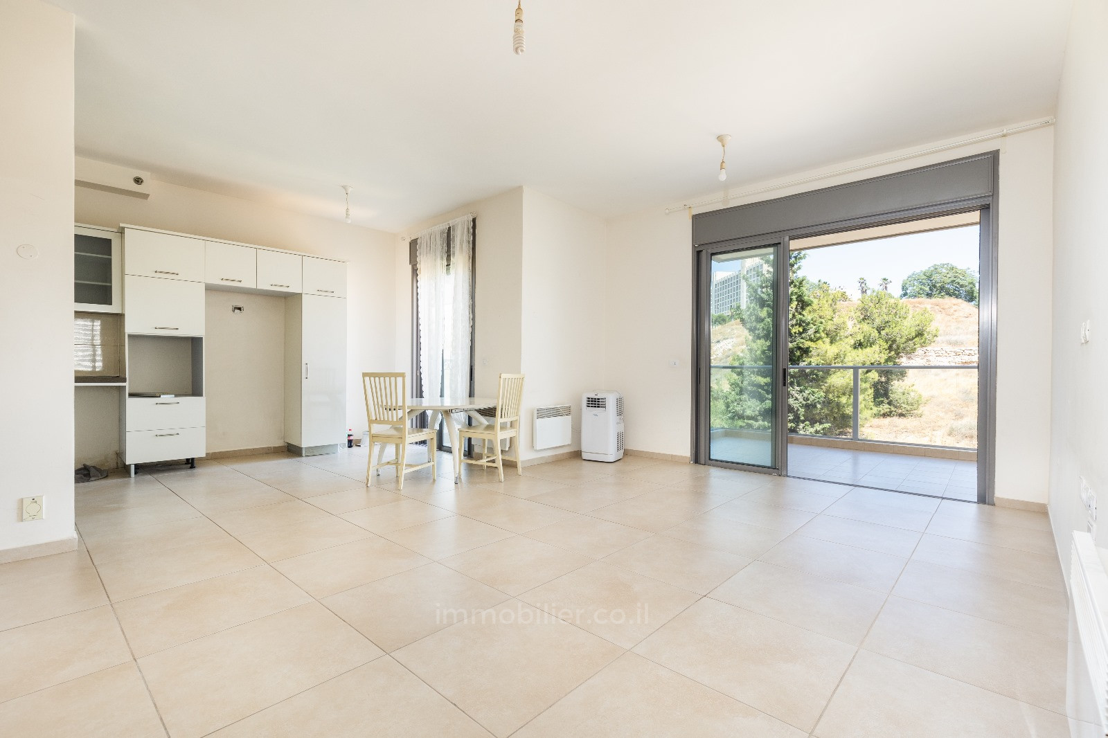 Apartamento 4 cômodos Jerusalém Arnona 457-IBL-1353