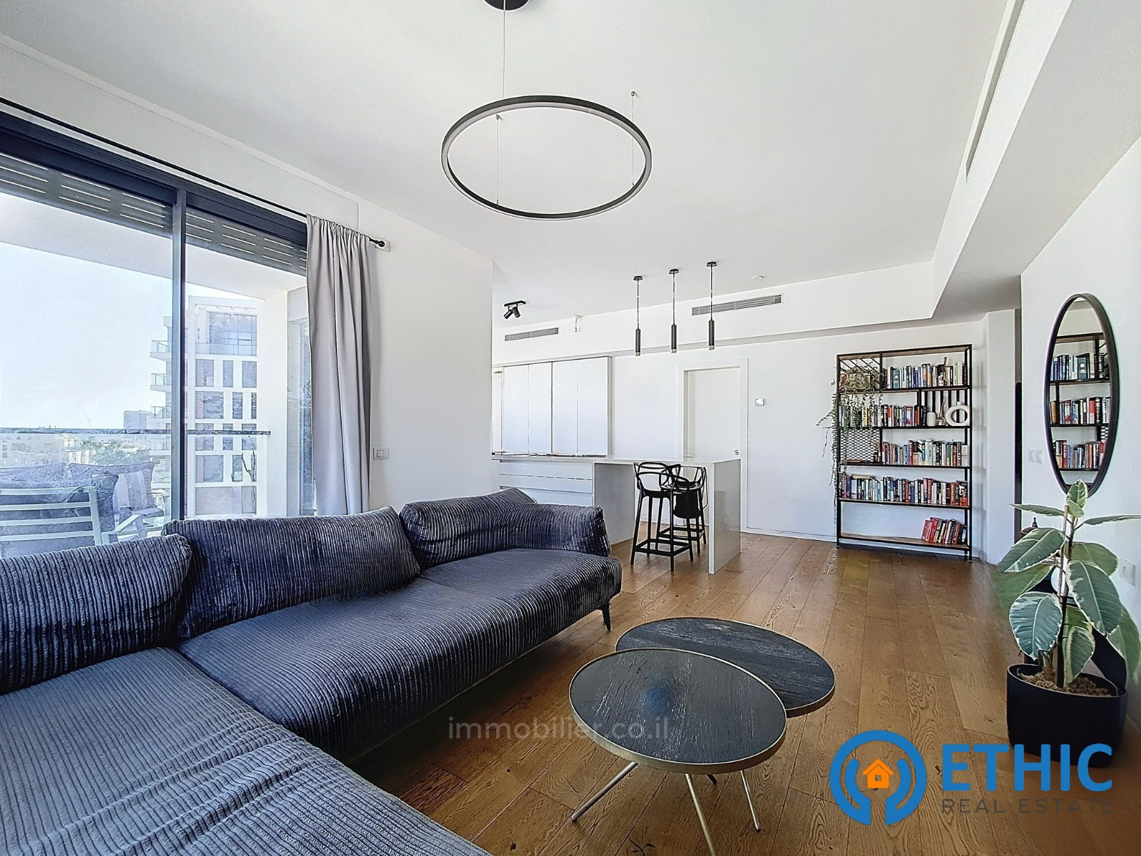Apartamento 3 cômodos Tel Aviv Centro da cidade 457-IBL-1369