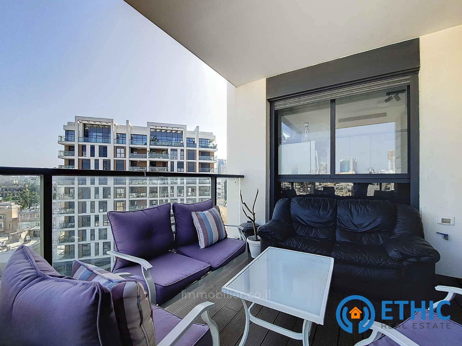 Apartamento 3 cômodos Tel Aviv Centro da cidade 457-IBL-1369