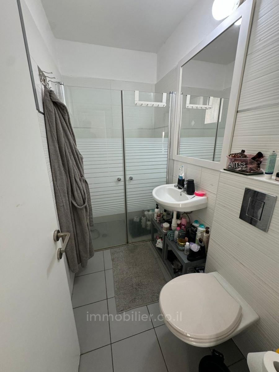 Apartamento 3 cômodos Tel Aviv Florentine 457-IBL-1370