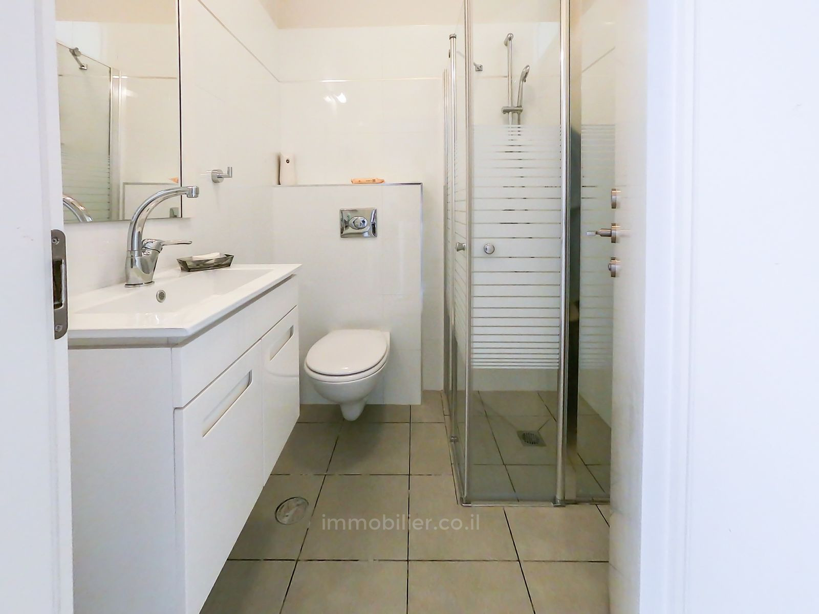 Apartamento 3 cômodos Tel Aviv Hatsafon hayachan 457-IBL-1382